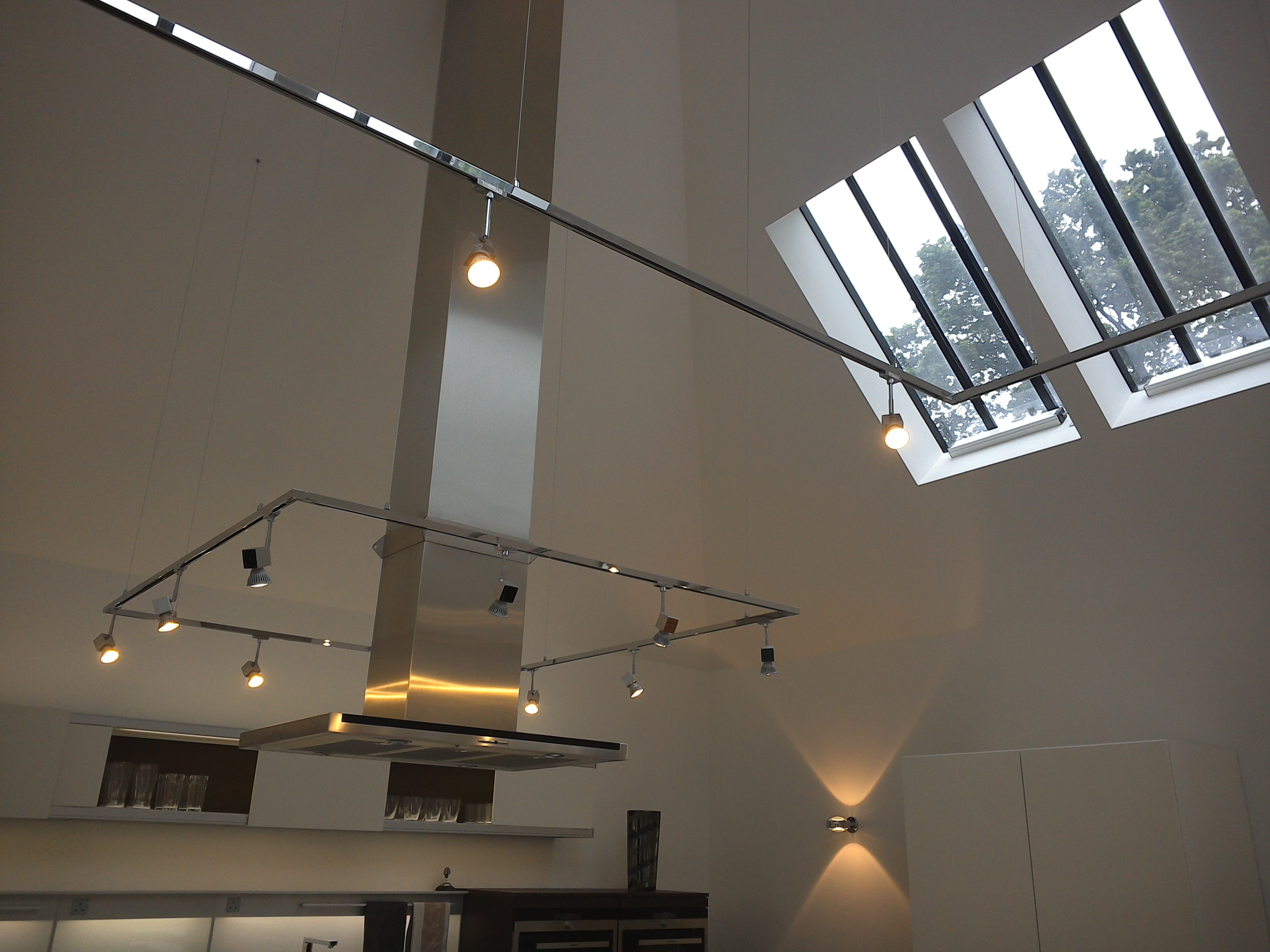 track lighting fixture